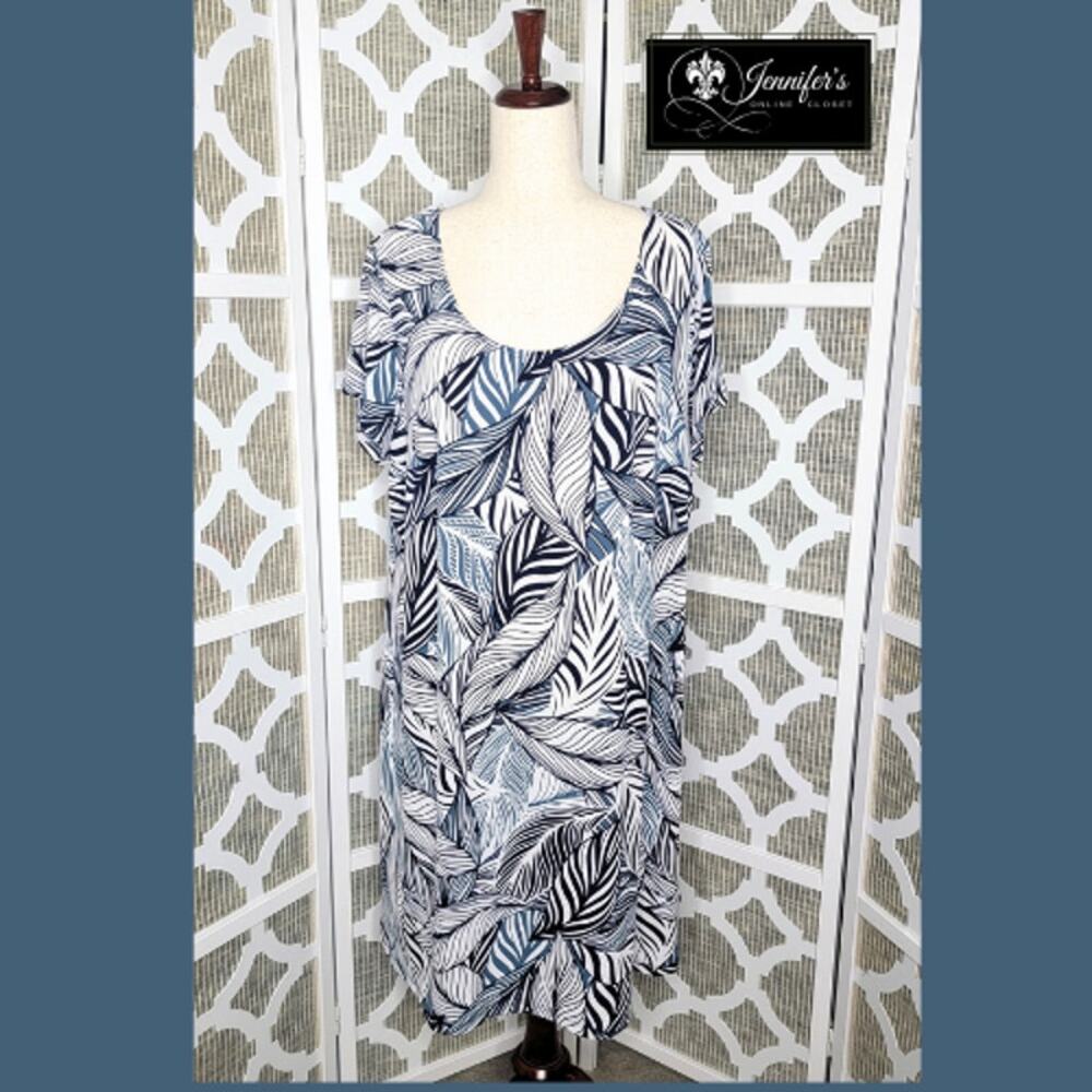 MSK Woman Textured Leaf Pattern Scoop Neck Shift Dress Size 2X
